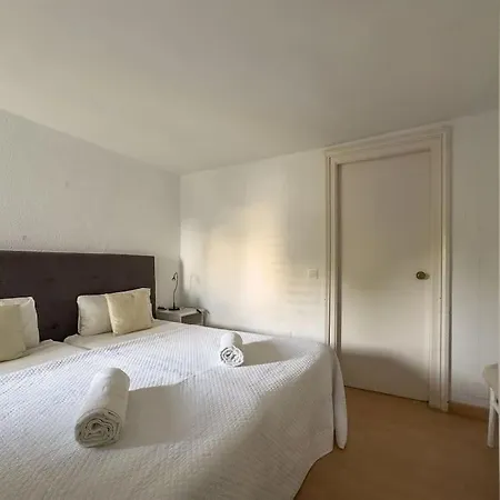 Skol 208a First Line West Facing Duplex * ماربيا