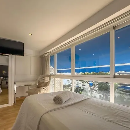 Daire Skol 208a First Line West Facing Duplex