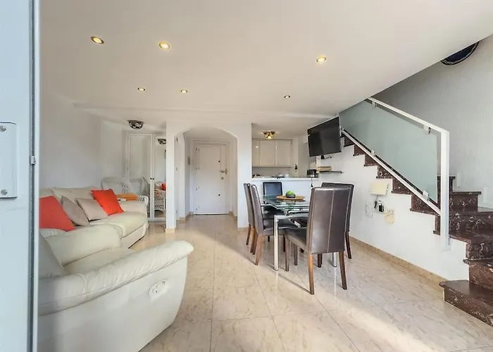 Skol 208a First Line West Facing Duplex Daire Marbella